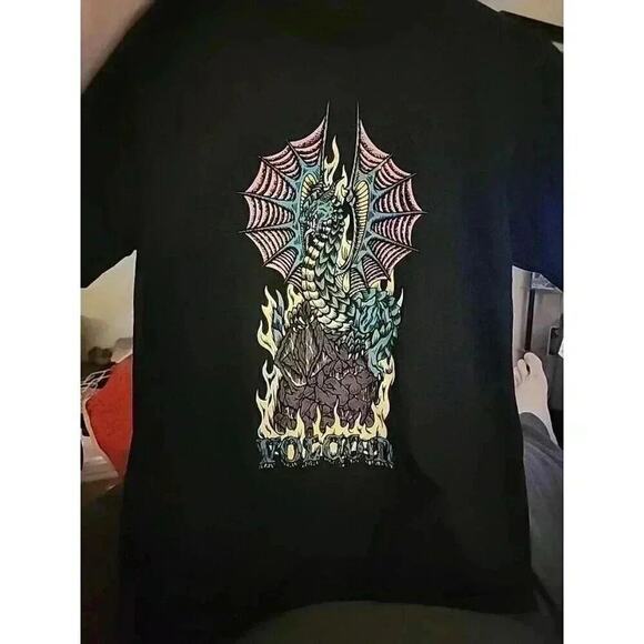 Volcom Dragon Graphic Black T Shirt Sz M Fantasy CR6 Excellent NWT Skateboarding - Picture 3 of 6